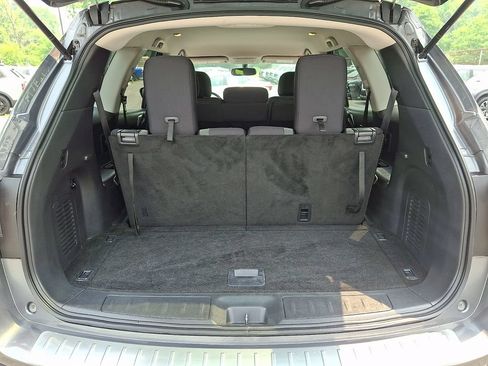 Used 2018 Nissan Pathfinder SV w/ SV Tech Package AWD/4WD image 29