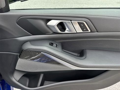 Used 2026 BMW X5 M60i image 45