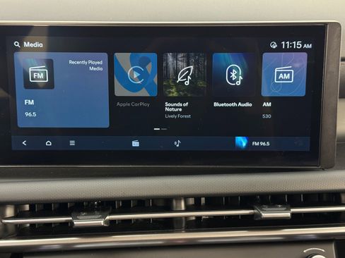 Used 2025 Hyundai Tucson SE image 24