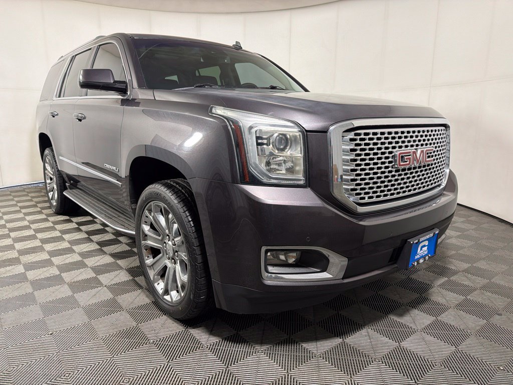 Used 2015 GMC Yukon Denali w/ Touring Package AWD/4WD image 2