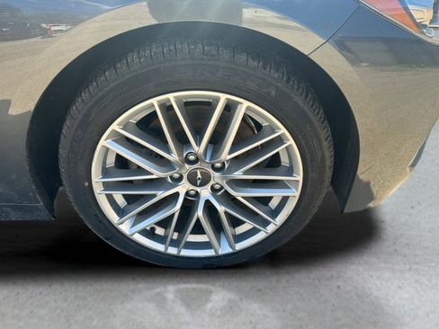 Used 2020 Genesis G70 2.0T AWD/4WD image 28