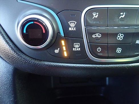 Used 2020 Chevrolet Equinox LT FWD image 20