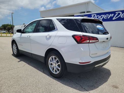 Used 2023 Chevrolet Equinox LT FWD image 3