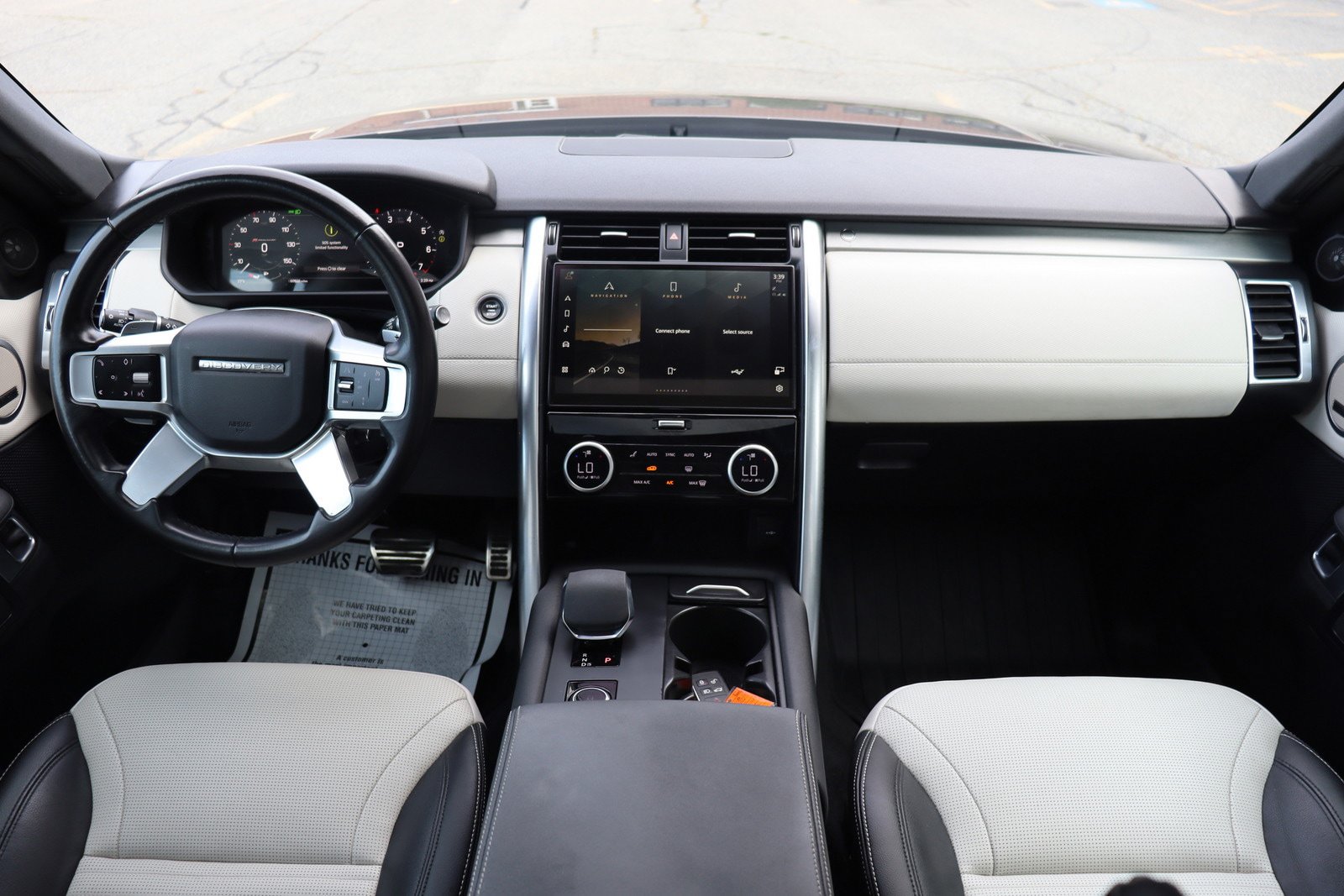 Used 2023 Land Rover Discovery S R-Dynamic AWD/4WD image 9