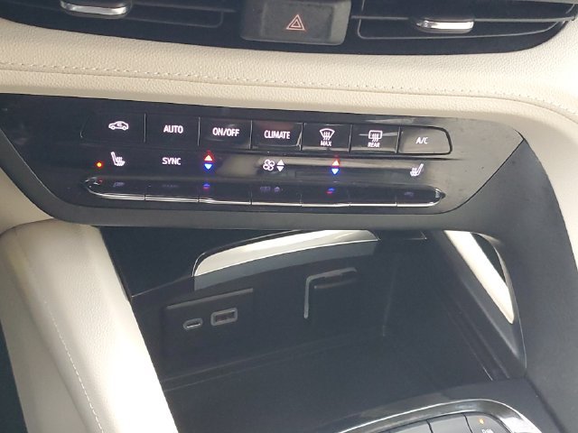 Certified 2021 Buick Envision Essence AWD/4WD image 27