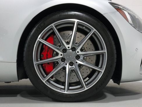 Used 2016 Mercedes-Benz AMG GT S image 27