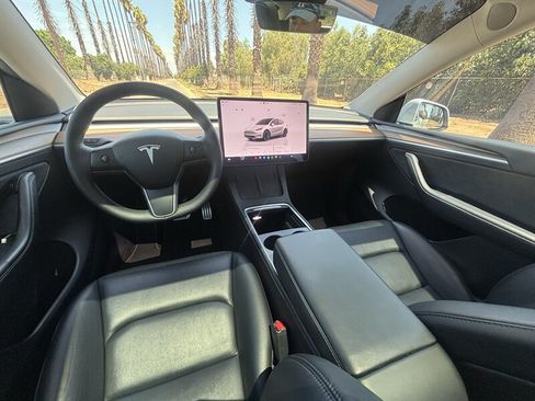 Used 2023 Tesla Model Y Performance AWD/4WD image 20