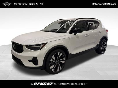 Used 2025 Volvo XC40 B5 Ultra w/ Protection Package Premier