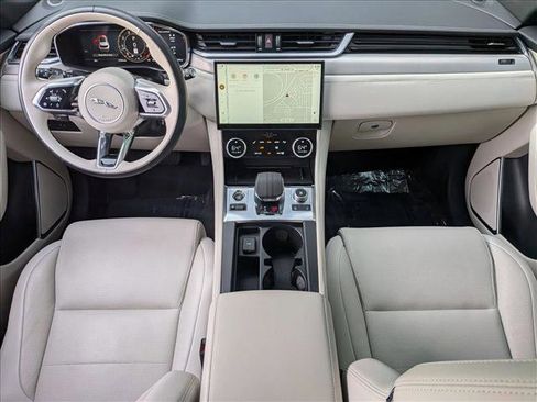 Certified 2025 Jaguar F-PACE R-Dynamic S AWD/4WD image 20