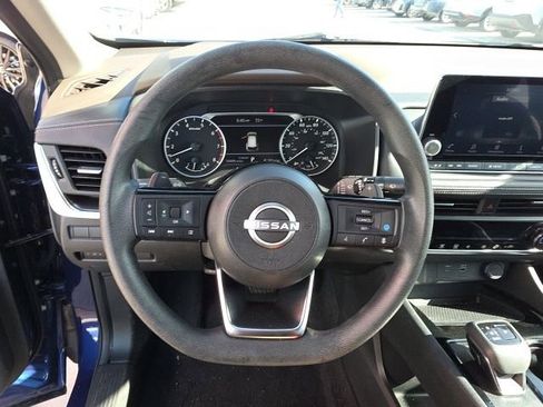 Used 2023 Nissan Rogue SV FWD image 15
