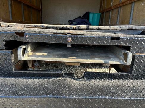 Used 2003 Ford E-350 and Econoline 350 Super Duty image 19