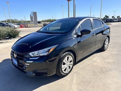 Certified 2025 Nissan Versa S w/ Trunk Package image 3