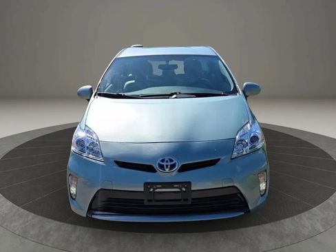 Used 2015 Toyota Prius Two FWD image 3
