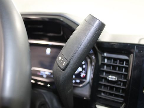 Used 2025 GMC Sierra 1500 SLT image 26