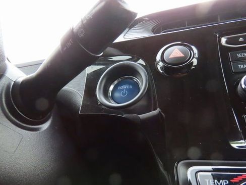 Used 2018 Toyota Prius C Three image 29