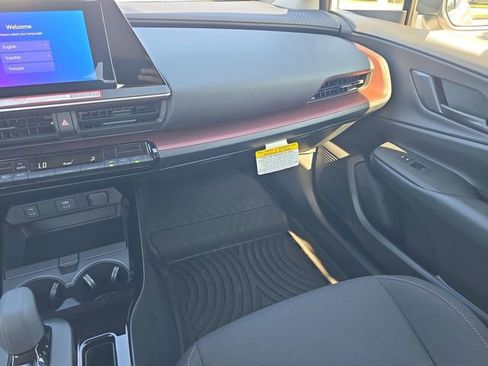 New 2026 Toyota Prius Plug-In Hybrid FWD image 16