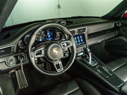 Used 2018 Porsche 911 Carrera GTS RWD image 4