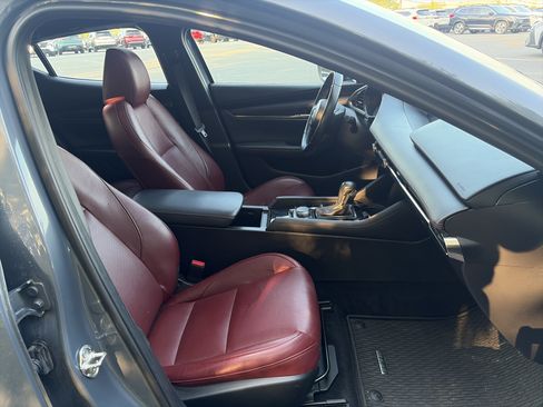 Used 2022 MAZDA MAZDA3 s FWD image 25