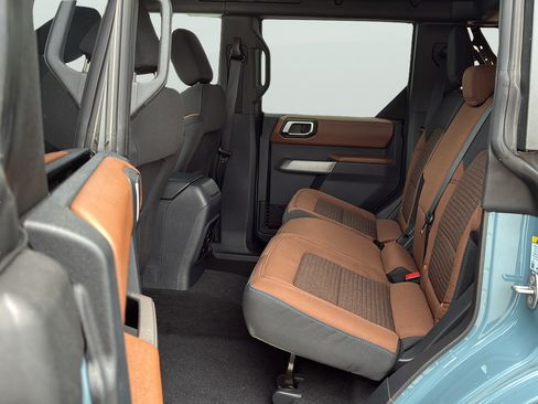 Used 2022 Ford Bronco Outer Banks AWD/4WD image 16