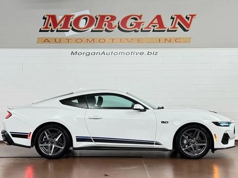 Used 2024 Ford Mustang GT Premium RWD image 2