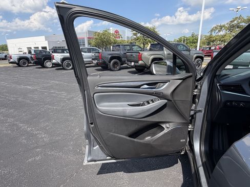 Used 2019 Buick Enclave Premium w/ Experience Buick Package AWD/4WD image 19