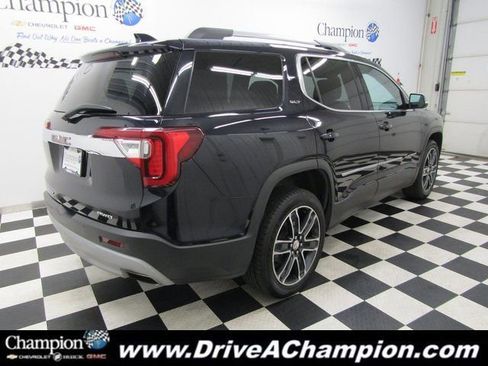 Used 2022 GMC Acadia SLT w/ Technology Package image 15