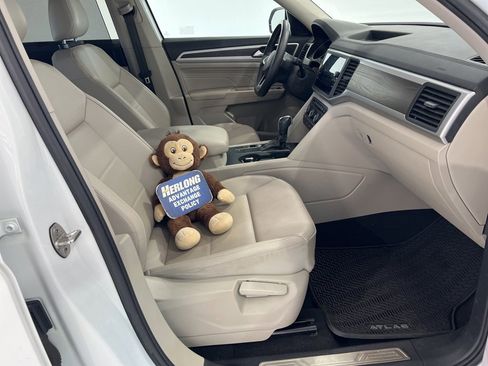 Used 2021 Volkswagen Atlas SE w/ Panoramic Sunroof Package image 35