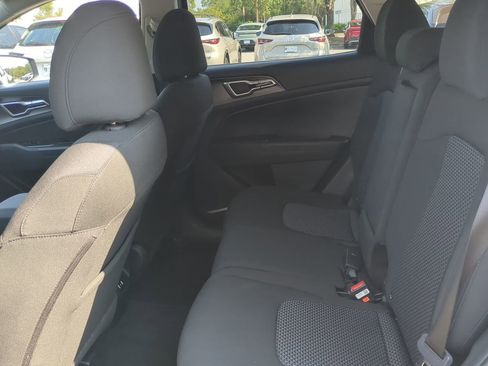 New 2026 Kia Sportage LX image 12