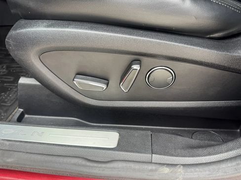 Used 2015 Lincoln MKC FWD w/ Equipment Group 102A Reserve image 15