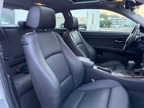 Used 2009 BMW 335i Coupe image 17