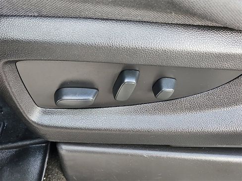 Used 2018 Chevrolet Silverado 1500 LT w/ All Star Edition image 21