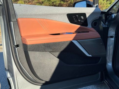 New 2026 Cadillac Optiq Luxury 2 image 18