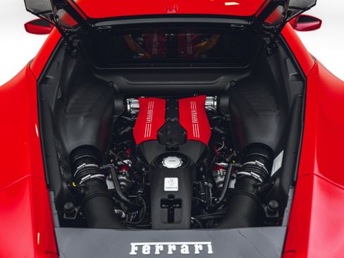 Used 2017 Ferrari 488 GTB RWD image 35