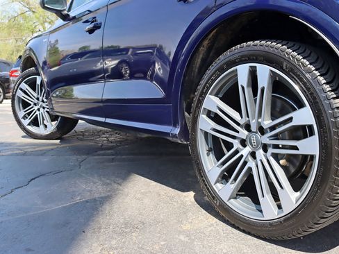 Used 2018 Audi SQ5 Premium Plus AWD/4WD image 14