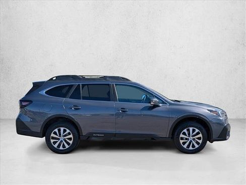 Used 2020 Subaru Outback Premium AWD/4WD image 4