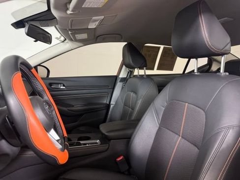 Used 2022 Nissan Altima 2.5 SR AWD/4WD image 5