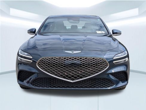Used 2023 Genesis G70 2.0T RWD image 9