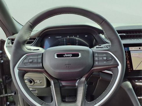New 2026 Jeep Grand Cherokee Limited AWD/4WD image 24