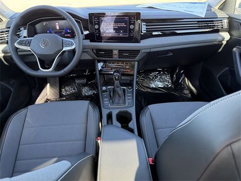 New 2026 Volkswagen Jetta SE image 7