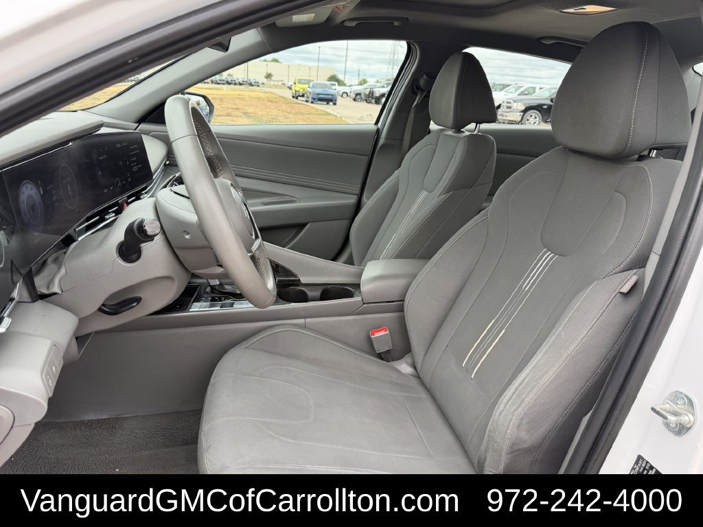Used 2024 Hyundai Elantra SEL w/ Convenience Package FWD image 27
