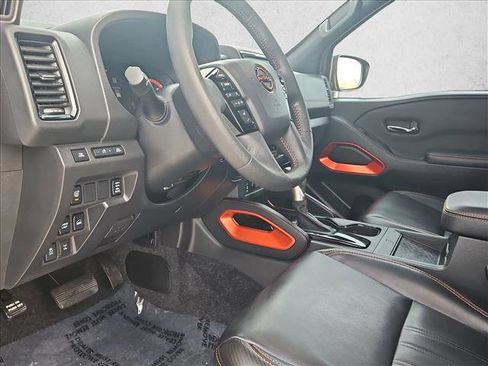 Used 2023 Nissan Frontier PRO-4X w/ Pro-4X Premium Package image 9