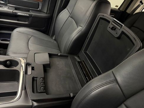 Used 2018 RAM 2500 Laramie w/ Sport Appearance Group AWD/4WD image 30