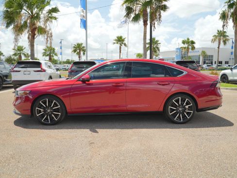 Used 2023 Honda Accord Touring image 10