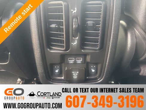Used 2022 Dodge Durango R/T w/ Blacktop Package AWD/4WD image 21