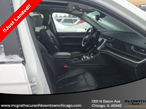 Used 2022 Jeep Grand Cherokee L Limited image 13