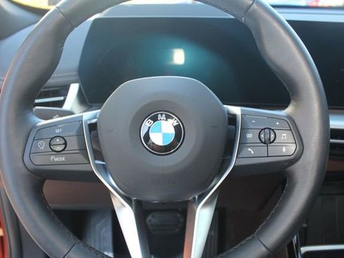 Used 2025 BMW X1 xDrive28i w/ Premium Package image 16