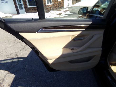 Used 2015 BMW 528i xDrive Sedan AWD/4WD image 34