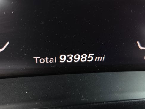 Used 2019 BMW 330i xDrive Sedan w/ Driving Assistance Package image 27