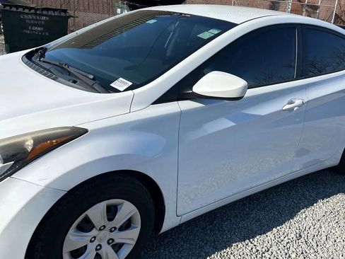 Used 2016 Hyundai Elantra SE image 5