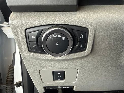 Used 2019 Ford F250 XLT w/ XLT Value Package AWD/4WD image 14